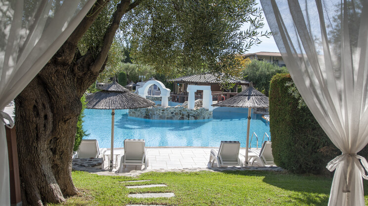 Acrotel Athena Residence